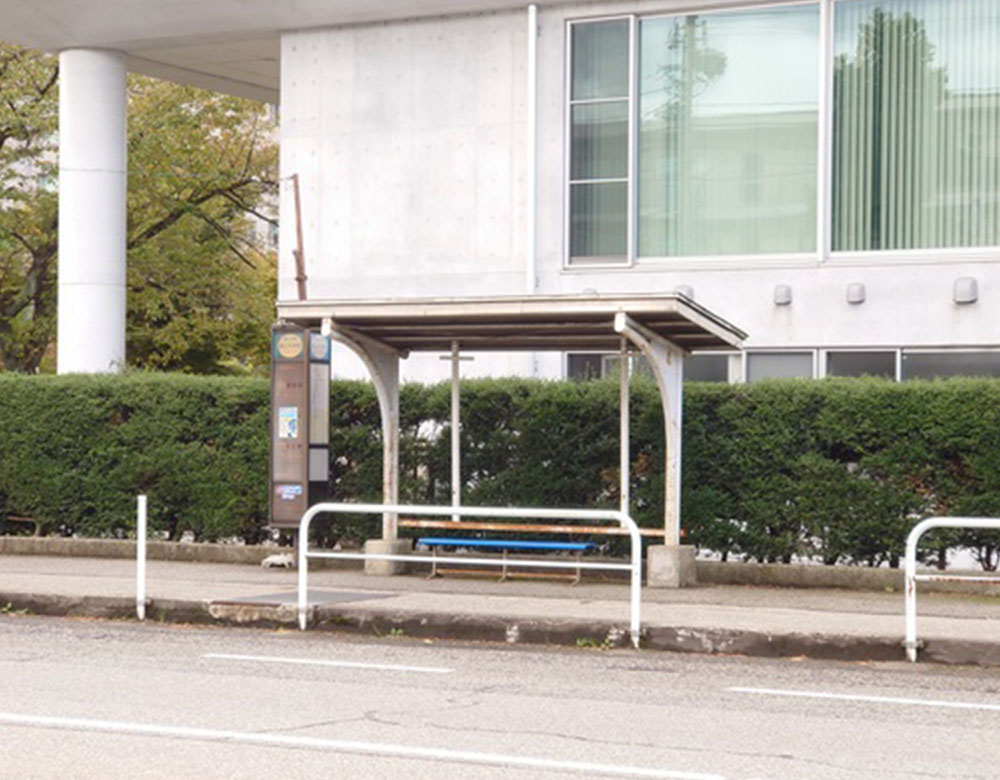 6.富山大学前バス停